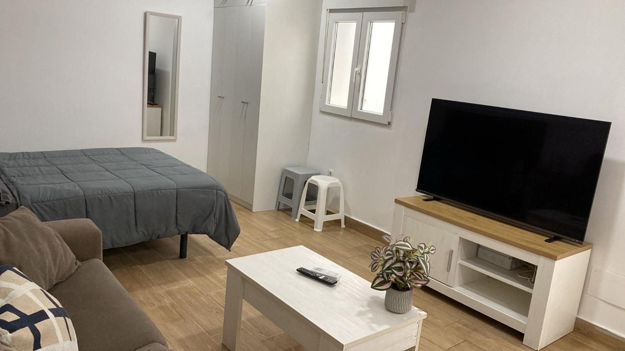 Rockside Residences Suites La Linea N3 La Línea de la Concepción المظهر الخارجي الصورة